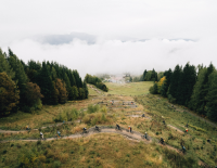 Bucketride Festival 2024: MTB- und Camping-Community trotzt Wind und Wetter am Faaker See