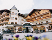 resort_stubaier_hof_hotel.png