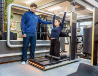 Fit mit Injoy: Trainingsvorschläge für einen starken Rücken und entspannten Nacken