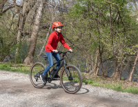 Das neue woom EXPLORE e 6 im SPORTaktiv-Test: Von leuchtenden Augen und LEDs in Lila