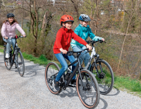 E-Bike statt Elterntaxi: Das können Kinder-E-Bikes