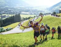 Grenzerfahrung bei Traumkulisse: Megamarsch Mittersill fordert über 900 Teilnehmer:innen