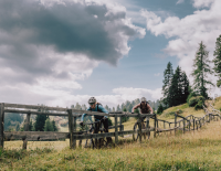 3-Länder Enduro Trails: Wo Landschaft keine Grenzen kennt, und Trails kein Ende