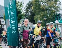 © Fotograf / Juls fotografiert Zwischen Salz, Seen und Schotterstraßen: Warum der SALT & LAKE Trail mehr als nur ein Bikepacking-Event ist