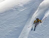 Actionsport Freeriding – Vorsichtsmaßnahmen bei der Tiefschneefahrt / Bild: iStock / VitekLudvik