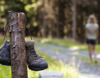 Materialcheck: So machst du deine Wanderschuhe fit für den Berg / Bild: iStock / kamsta