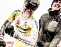 Weltrekord: Christoph Strasser fährt 896 km in 24 Stunden / Bild: Karelly / lupispuma.com