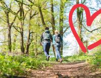 Partnersuche auf Abwegen: SPORTaktiv testet das Projekt DatingWandern / Bild: iStock / StockRocket/ Herz: iStock / -slav- / Montage: sportaktiv.com