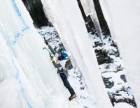 Action in der Vertikalen: Eisklettern im Osttiroler Matrei / Bild: Expa Pictures / Michael Gruber