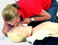 Erste Hilfe Basics: Was tun bei Atem-Kreislauf-Stillstand / Bild: ÖRK / M. Hechenberger