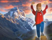Unterschätzte Gefahren am Berg: Bist du auch wirklich fit genug? / Bild: iStock / Andrew_Mayovskyy / superiorstocker / Montage: sportaktiv.com