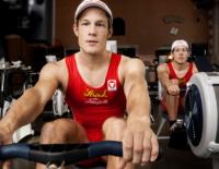 Fit to Perform: Mit Ruder-Ass Bernhard Sieber / Bild: Red Bull