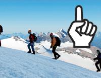 Die richtige Ausrüstung für Hochtouren / Bild: Herbert Raffalt // iStock / slalomp