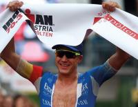 Nils Frommholds Premierensieg in St. Pölten / Bild: Getty Images for IRONMAN
