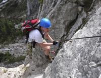 Materialcheck: So machst du deine Klettersteig-Ausrüstung fit für den Berg / Bild: iStock / Sebastian Hamm
