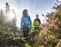Materialcheck: So machst du deine Outdoorjacke fit für den Berg / Bild: Löffler
