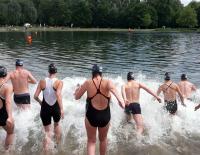 Schwimmen beim Salzburger Firmen Triathlon 2015 © G-Sport | Sport Solutions