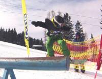 Snowboard- und Freeskinachwuchs beeindruckte bei den niederösterreichischen Landesmeisterschaften im Slopestyle / Bild: Zau[:ber:]g Semmering