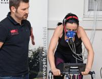 Traumziel Big-Five-Halbmarathon in Südafrika: Leserin Anita Studeregger überrascht bei Leistungsdiagnostik / Bild: Thomas Polzer © Traumziel Big-Five-Halbmarathon in Südafrika: Leserin Anita Studeregger überrascht bei Leistungsdiagnostik / Bild: Thomas Polzer Traumziel Big-Five-Halbmarathon in Südafrika: Leserin Anita Studeregger überrascht bei Leistungsdiagnostik / Bild: Thomas Polzer
