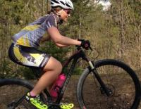 Das richtige Outfit beim Biken Kliedung Bekleidung Radfahren MTB