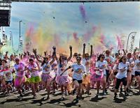 Farbenfrohes Laufspektaktel: The Color Run macht Wien bunt / Bild: Reebok