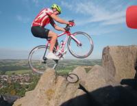 Video: Road Bike Party - Die irren Tricks von Martyn Ashton, Danny Macaskill und Chris Akrigg / Bild: Youtube