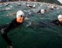 Triathlon: In sieben Schritten schnell aus dem Neoprenanzug / Bild: Reuters