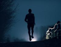 Training und Dunkelheit: Sichtbarkeit ist Sicherheit - auch im Versicherungsfall / Bild: iStock