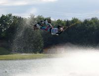 Bild: www.wakeboard.ag/Sam Strauss © Bild: www.wakeboard.ag/Sam Strauss Wakeboarder Planksee