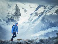 Weiter Wandern: Zu Fuß über die Alpen / Bild: Mammut