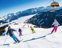 Größer, länger, weiter: Österreichs Skiregionen warten mit immer mehr Pistenkilometern auf / Bild: Skicircus Saalbach Hinterglemm Leogang Fieberbrunn / Bause Print