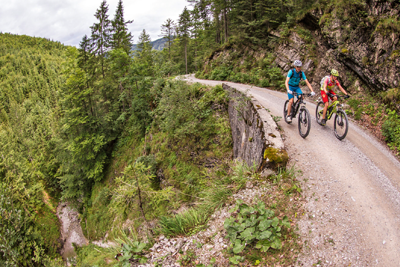 Kurze Tage, lange Schatten: Experten-Tipps und Ratschläge für gelungene herbstliche Bike-Touren