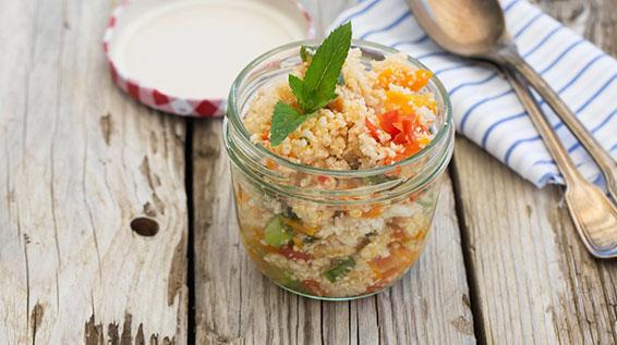 Es grünt: Hier kommen 5 leckere Salatrezepte für dich