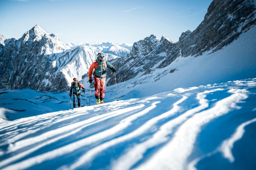 Die Hoffnung im Aufstieg: Chancen und Risiken des Skitouren-Booms