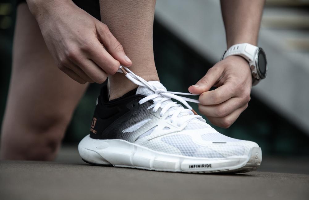 Pünktlich zum „Wings for Life World Run“: Salomon bringt zwei neue Laufschuh-Highlights für 2021