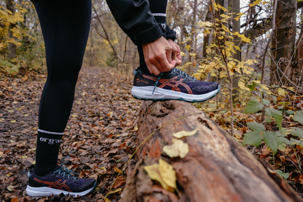 ASICS: Trailrunning-Schuh Fuji Lite 3 überzeugt mit FlyteFoam-Technologie