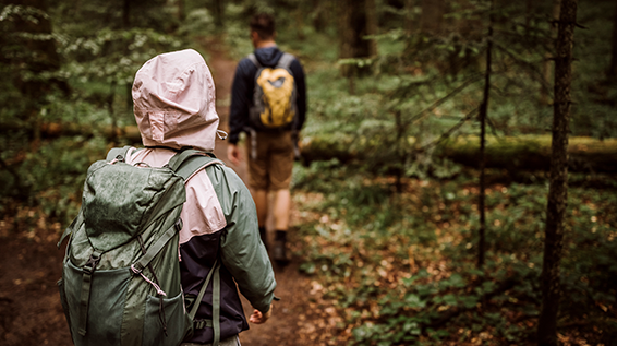 6 Gründe, warum Wandern bei Regen Spaß macht