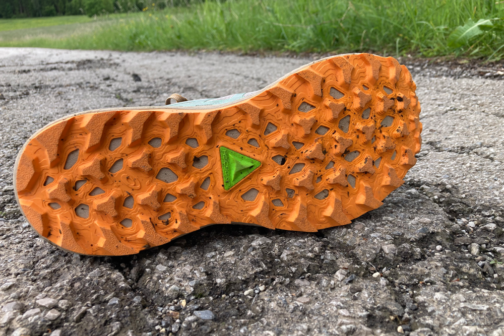 asics11.png