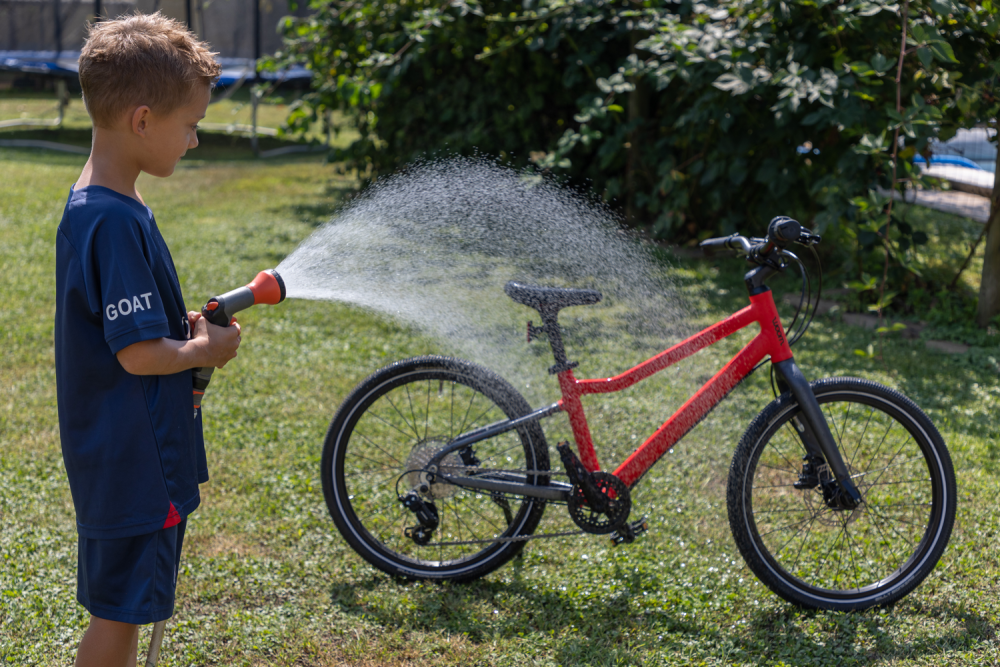 Forscher unterwegs mit dem neuen woom EXPLORE