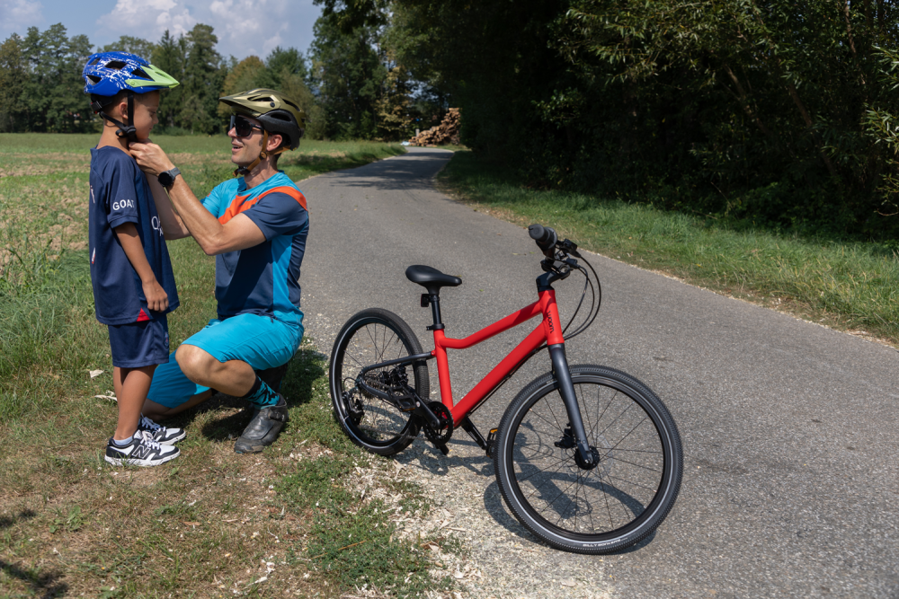 Forscher unterwegs mit dem neuen woom EXPLORE