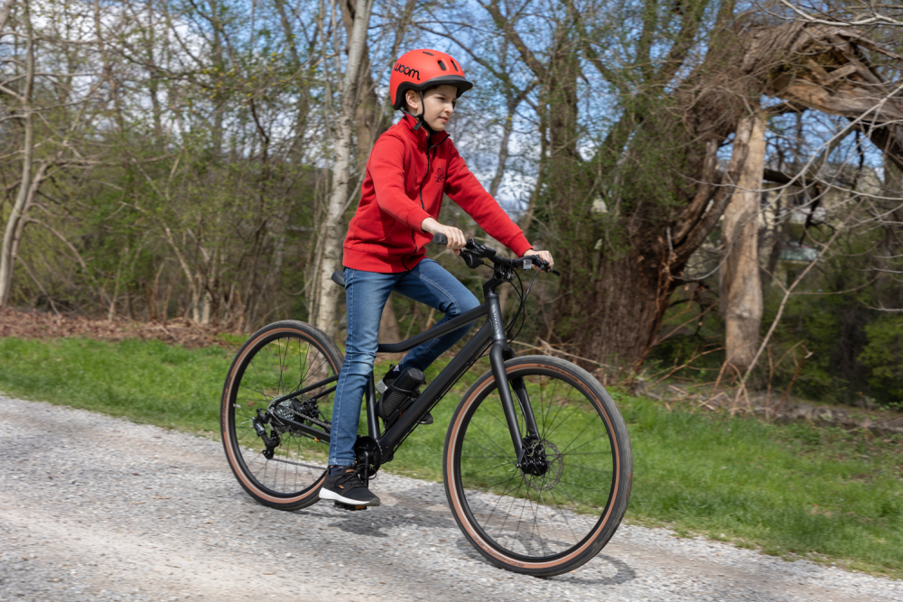 Das neue woom EXPLORE e 6 im SPORTaktiv-Test: Von leuchtenden Augen und LEDs in Lila