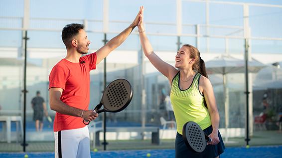 Liebe in Bewegung: 6 sportliche Alternativen zum klassischen Valentinstag