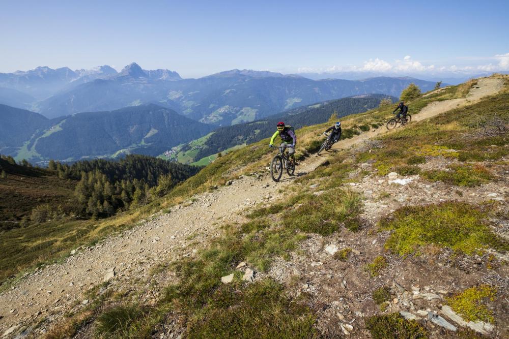 Mit der Bike School Kronplatz auf die Trails der Dolomiten