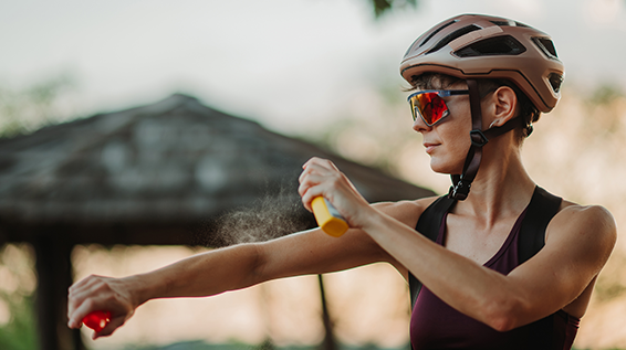 Sommertraining ohne Hitzestress: 10 Tipps für heiße Tage vom SPORTaktiv-Doc