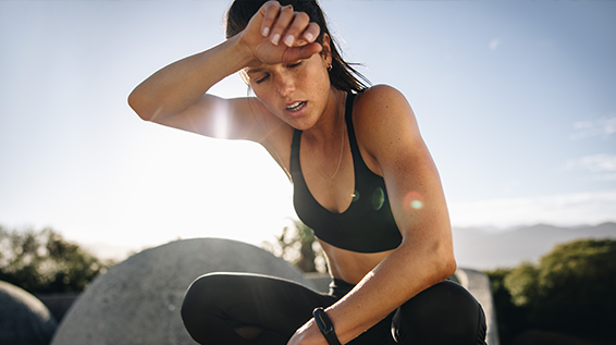 Sommertraining ohne Hitzestress: 10 Tipps für heiße Tage vom SPORTaktiv-Doc