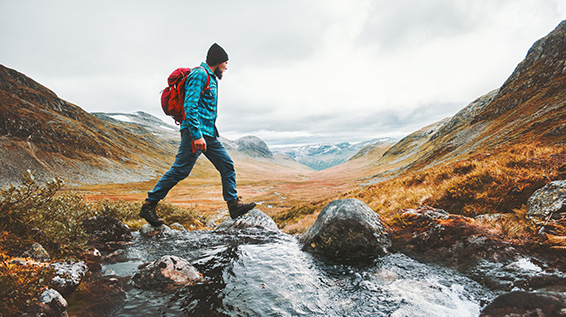 Umsicht und Weitblick: 5 Tipps für sicheren Bergsport im Herbst