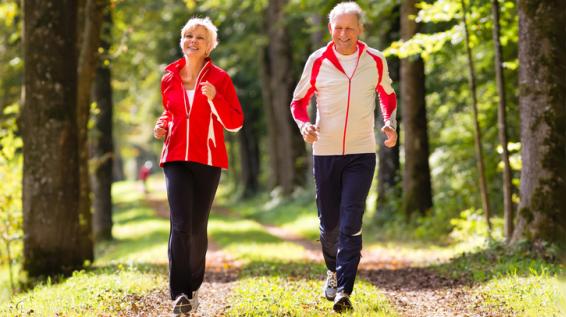 5-Minuten-Sport: Der gesundheitliche Nutzen von kurzen Trainingseinheiten / Bild: iStock / kzenon 5-Minuten-Sport: Der gesundheitliche Nutzen von kurzen Trainingseinheiten / Bild: iStock / kzenon