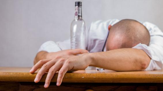 Ausgetrunken: 9 Gründe, warum Alkohol und Sport nicht zusammenpassen / Bild: KK