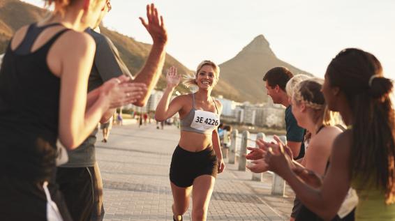 7 Dinge, die du wissen solltest, wenn du einen Läufer datest / Bild: iStock / AmmentorpDK