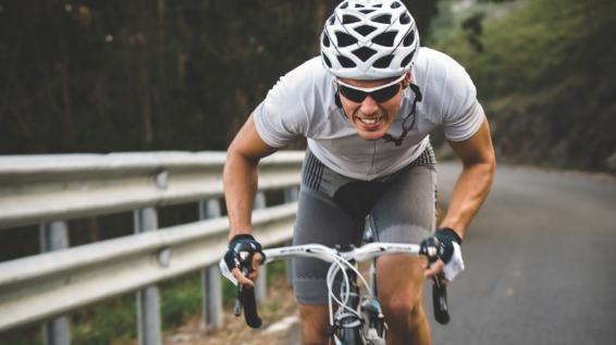 Fahrrad vs. Auto: 7 gute Gründe, warum man sich ein Bike zulegen sollte / Bild: iStock / Ramonespelt Fahrrad vs. Auto: 7 gute Gründe, warum man sich ein Bike zulegen sollte / Bild: iStock / Ramonespelt